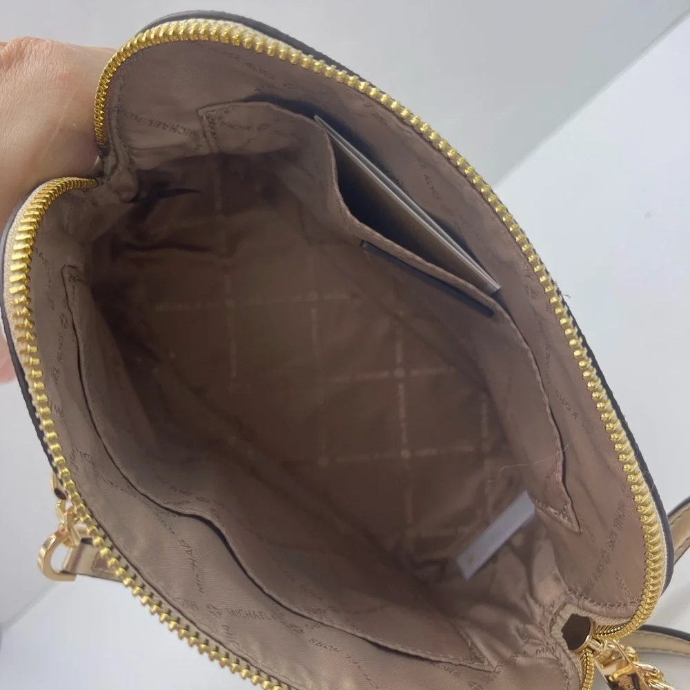 Michael Kors Jet Set Travel Signature Md Dome Crossbody  XCROSS XBODY Pale Gold